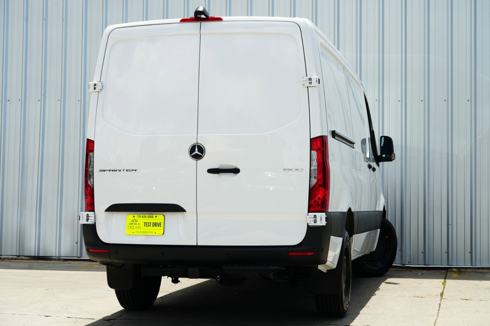 Used 2023 Mercedes-Benz Sprinter 1500 image 5