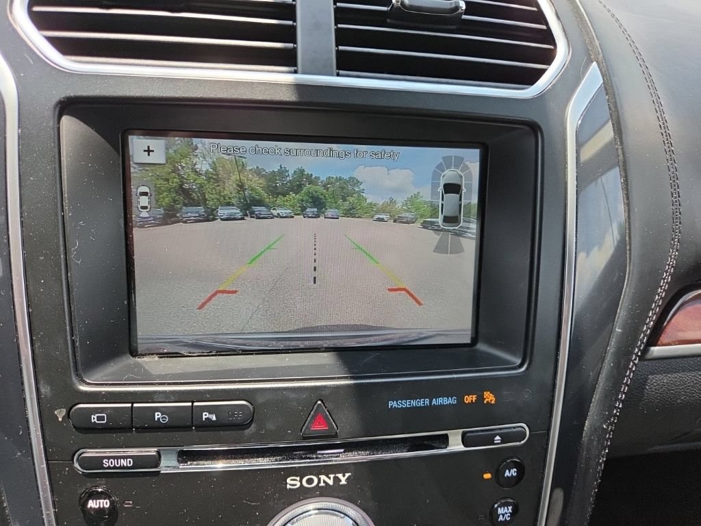 Used 2018 Ford Explorer Platinum AWD/4WD image 19