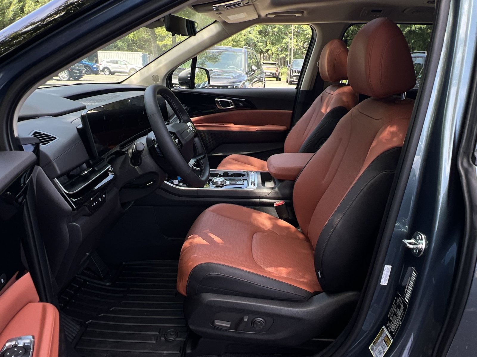 New 2027 Kia Carnival SX Prestige FWD image 18