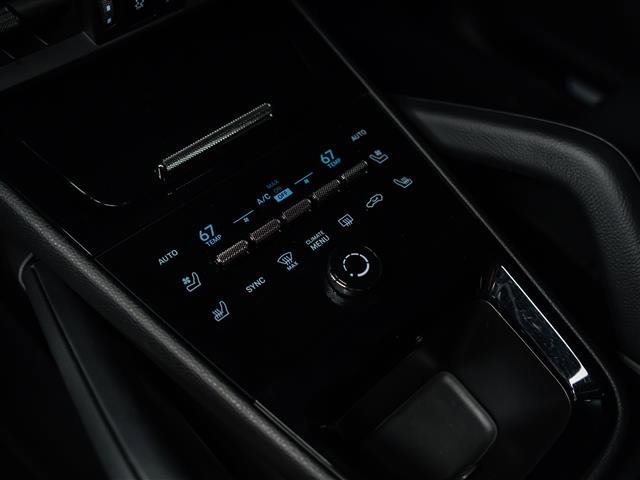 Certified 2025 Porsche Cayenne Coupe image 25