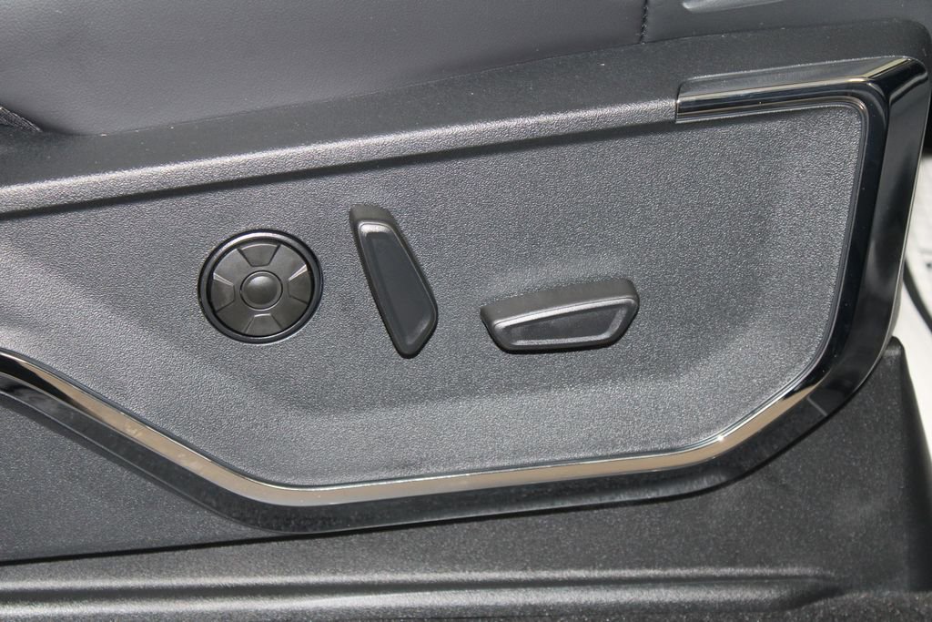 New 2026 Ford F350 4x4 Crew Cab DRW Super Duty image 30