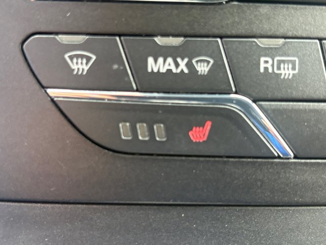 Used 2020 Ford Edge SEL w/ Convenience Package AWD/4WD image 17
