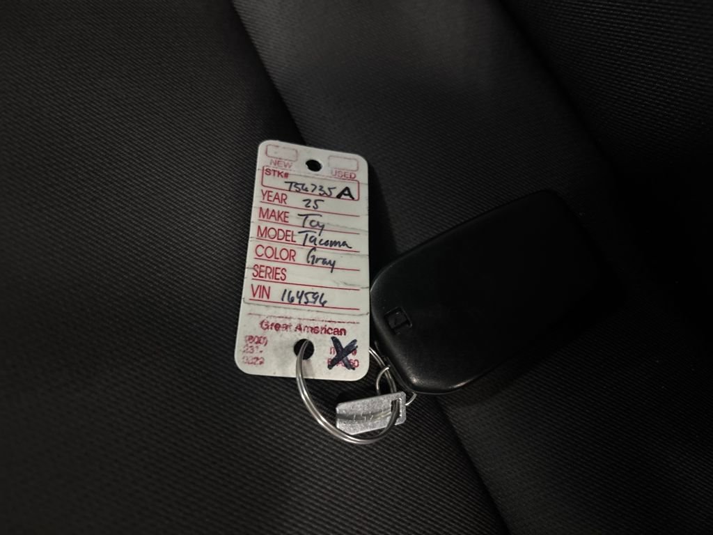 Certified 2025 Toyota Tacoma SR5 image 32