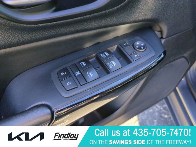 Used 2021 Jeep Cherokee Latitude Plus AWD/4WD image 14
