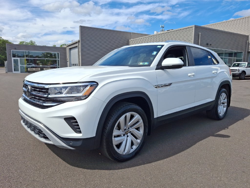 Used 2023 Volkswagen Atlas Cross Sport SE w/ Panoramic Sunroof Package AWD/4WD image 3
