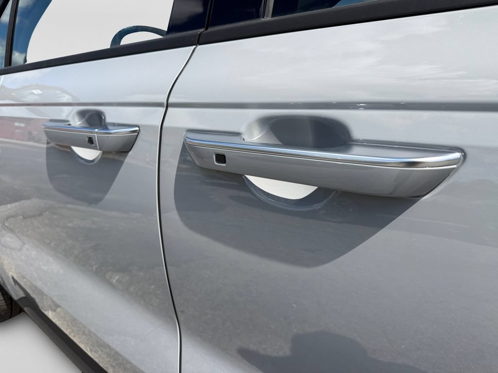 New 2027 Kia Carnival EX w/ Dark Edition Package FWD image 30