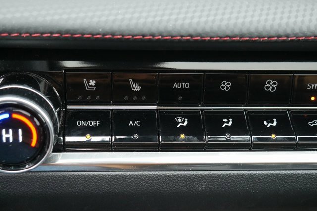 Used 2025 Chevrolet Equinox RS w/ Safety and Technology Package image 6