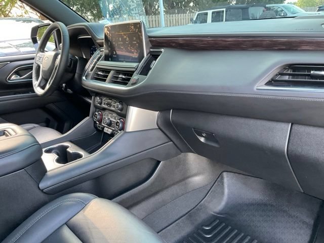Used 2024 Chevrolet Suburban Z71 w/ Luxury Package AWD/4WD image 24