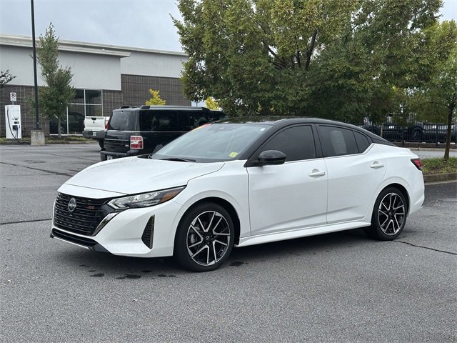 Certified 2025 Nissan Sentra SR image 3