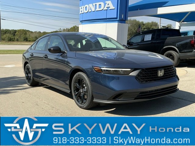 New 2025 Honda Accord SE