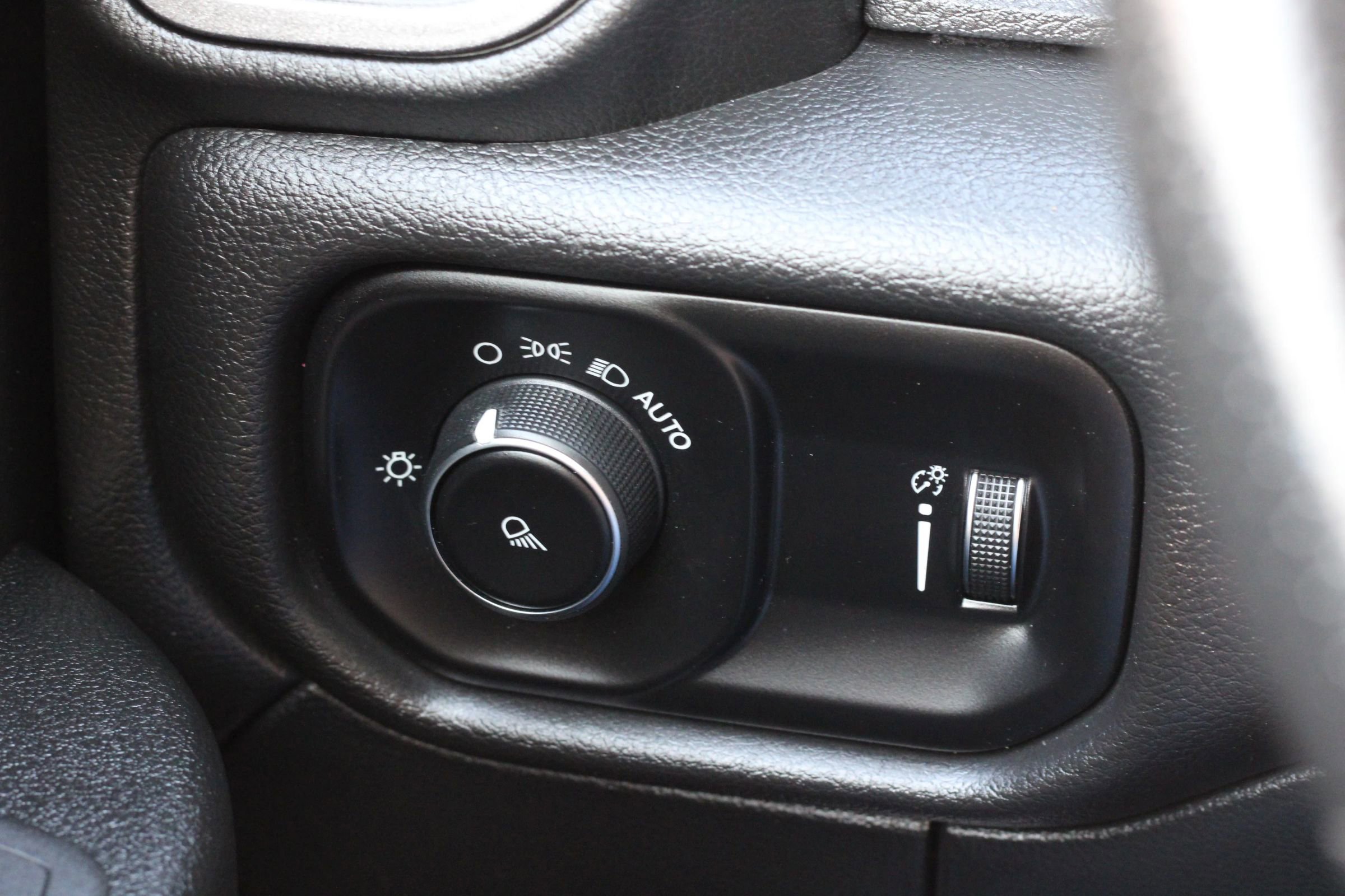 Used 2022 RAM 3500 Tradesman image 19