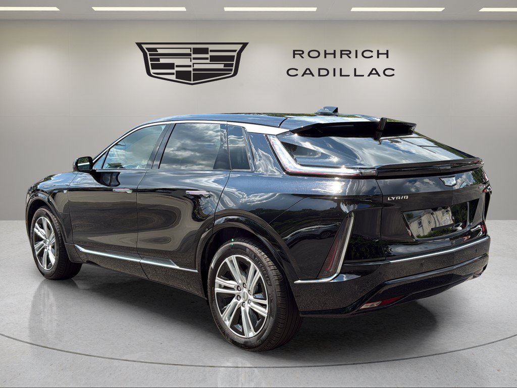 Certified 2024 Cadillac Lyriq Tech AWD/4WD image 9