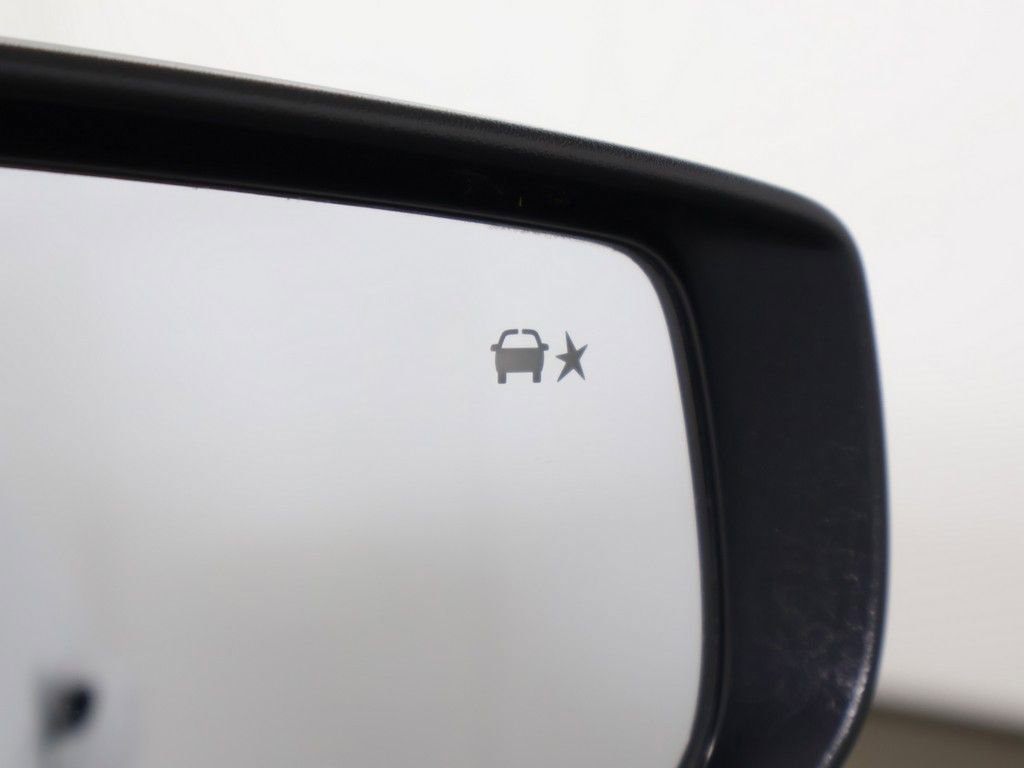 Used 2025 Chevrolet Malibu LS FWD image 34