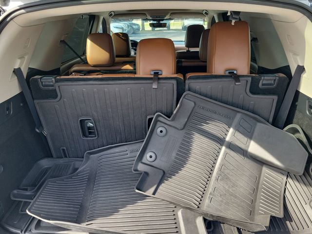 Used 2023 Nissan Pathfinder Platinum w/ Cargo Package AWD/4WD image 8