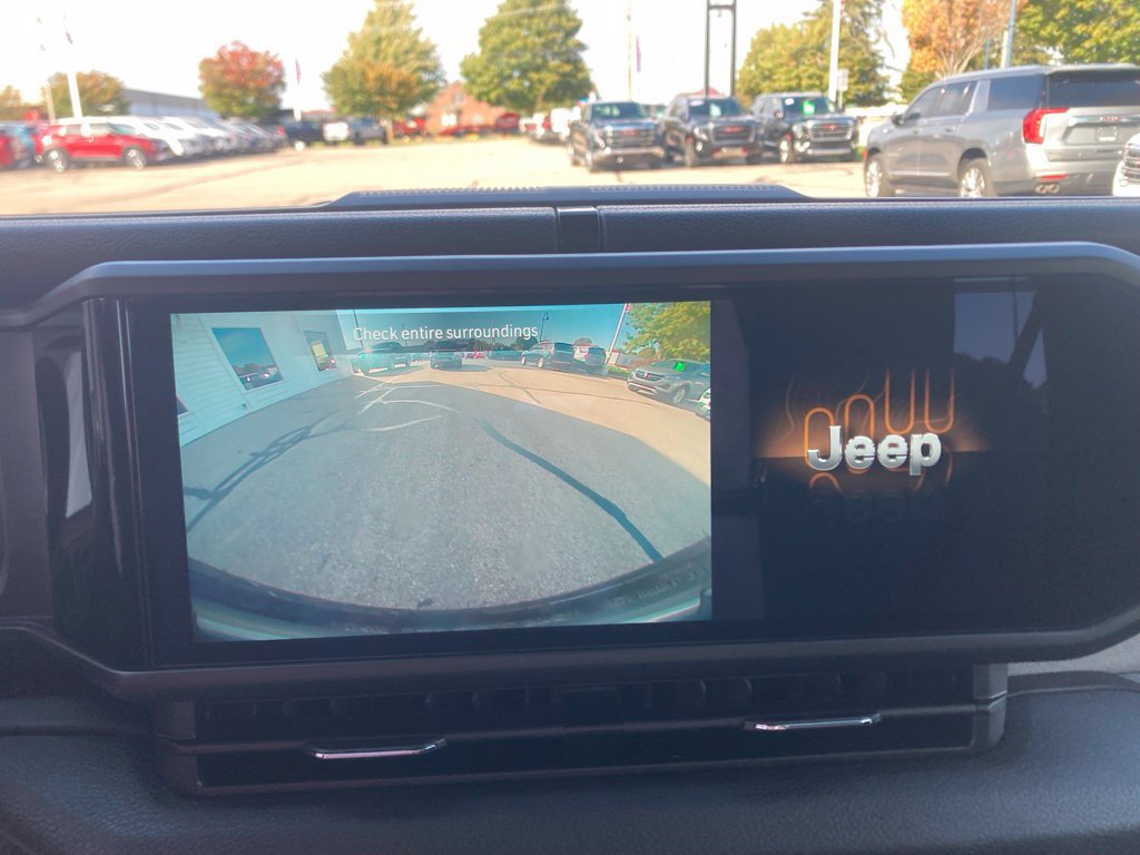 Used 2024 Jeep Wrangler Sport AWD/4WD image 23