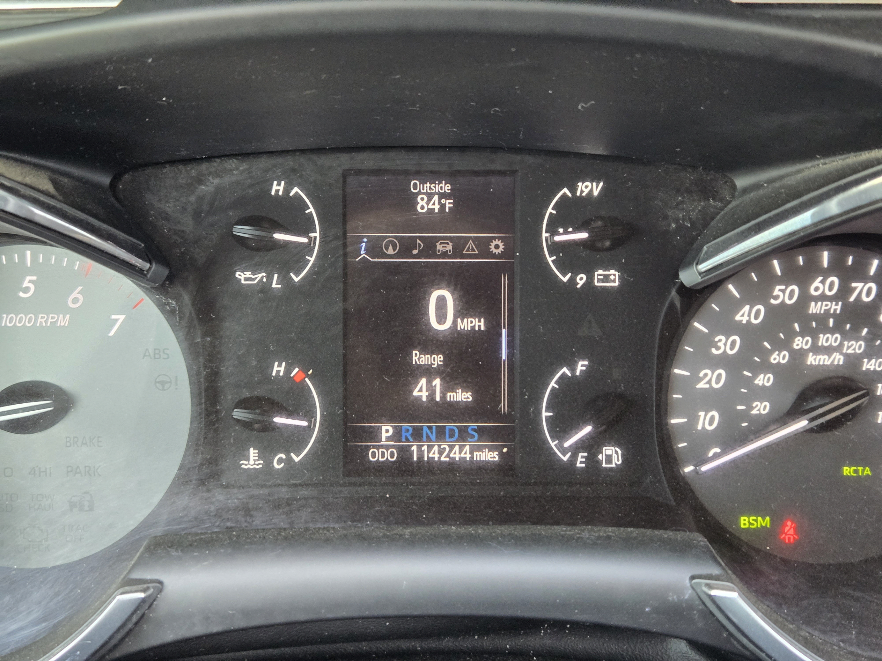 Used 2020 Toyota Sequoia Limited w/ Safety & Convenience Package AWD/4WD image 11
