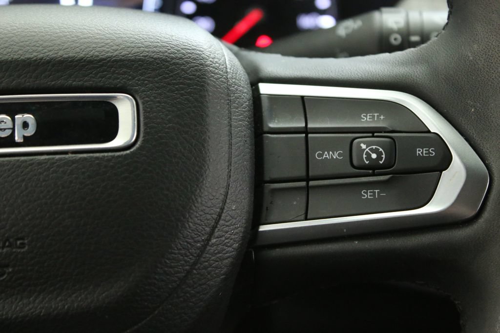 Used 2023 Jeep Compass Latitude w/ Convenience Group AWD/4WD image 19