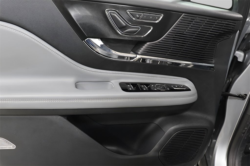 Used 2022 Lincoln Corsair FWD image 20