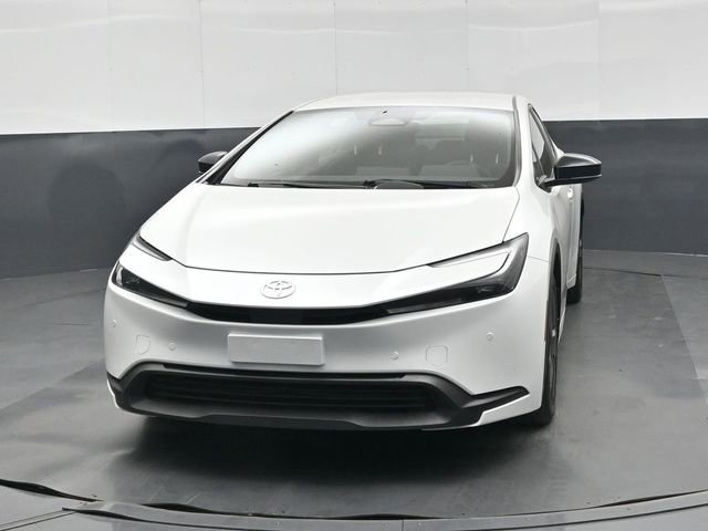 Used 2025 Toyota Prius LE image 8