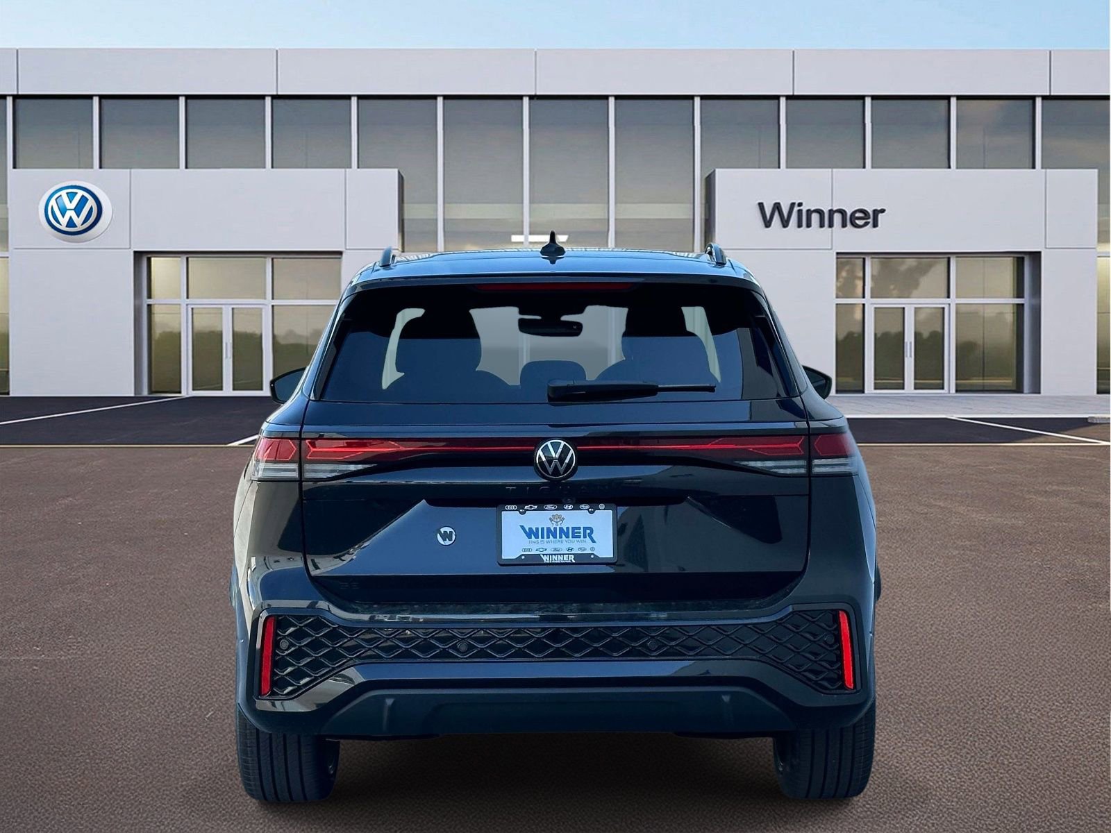 New 2026 Volkswagen Tiguan SE R-Line image 4