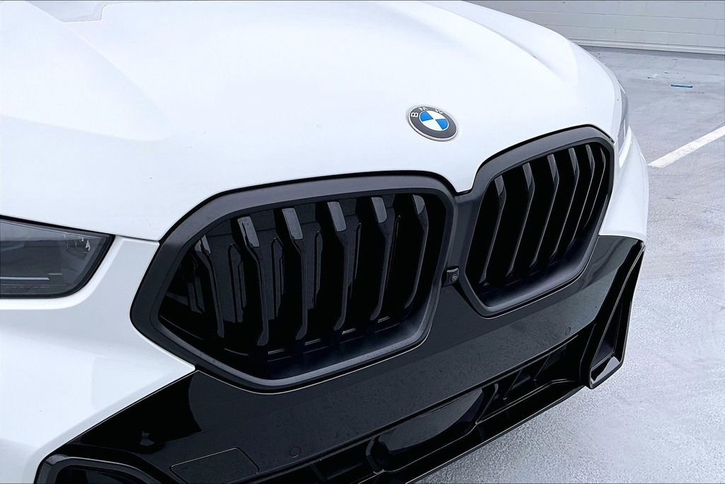 Used 2024 BMW X6 xDrive40i w/ Premium Package AWD/4WD image 31