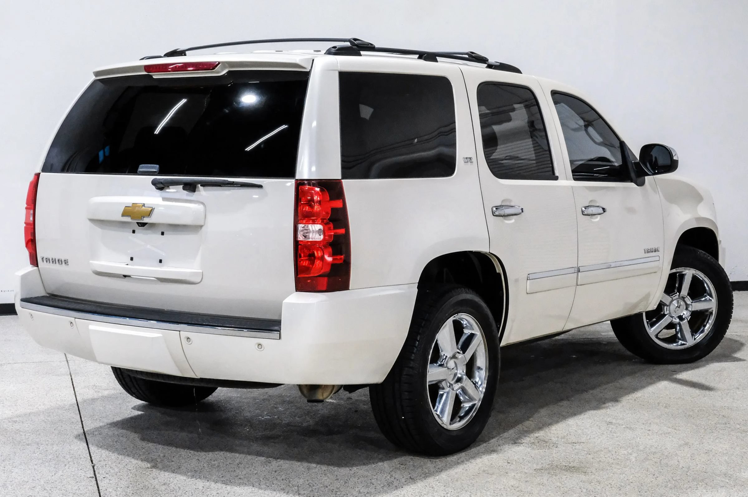 Used 2013 Chevrolet Tahoe LTZ RWD image 6