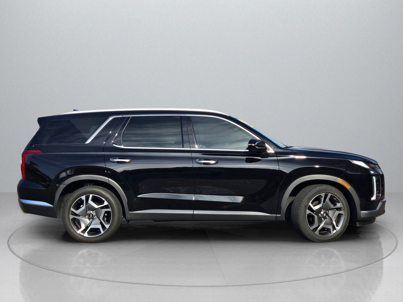 Certified 2024 Hyundai Palisade Limited image 9