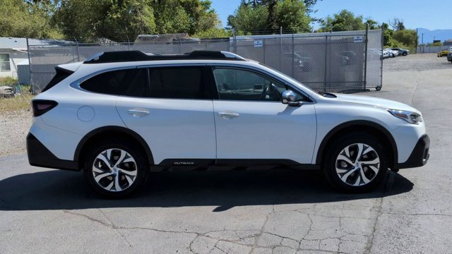 Used 2022 Subaru Outback Touring XT AWD/4WD image 9