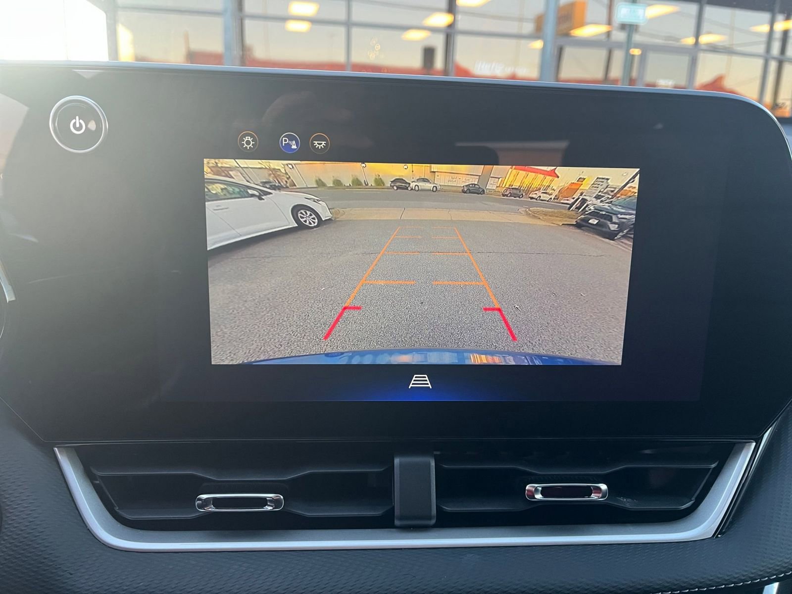 Used 2025 Chevrolet Equinox LT image 17