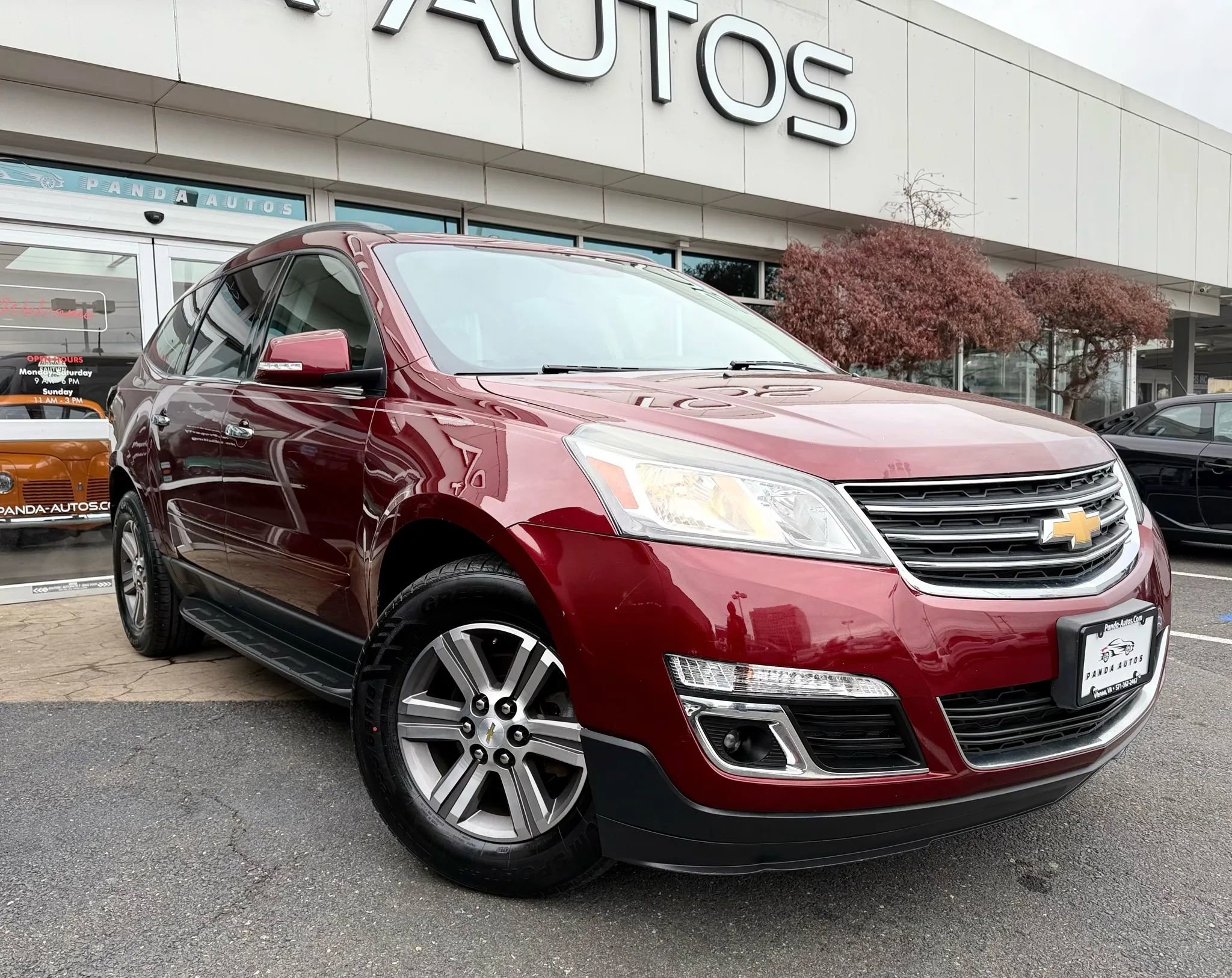 Used 2017 Chevrolet Traverse LT