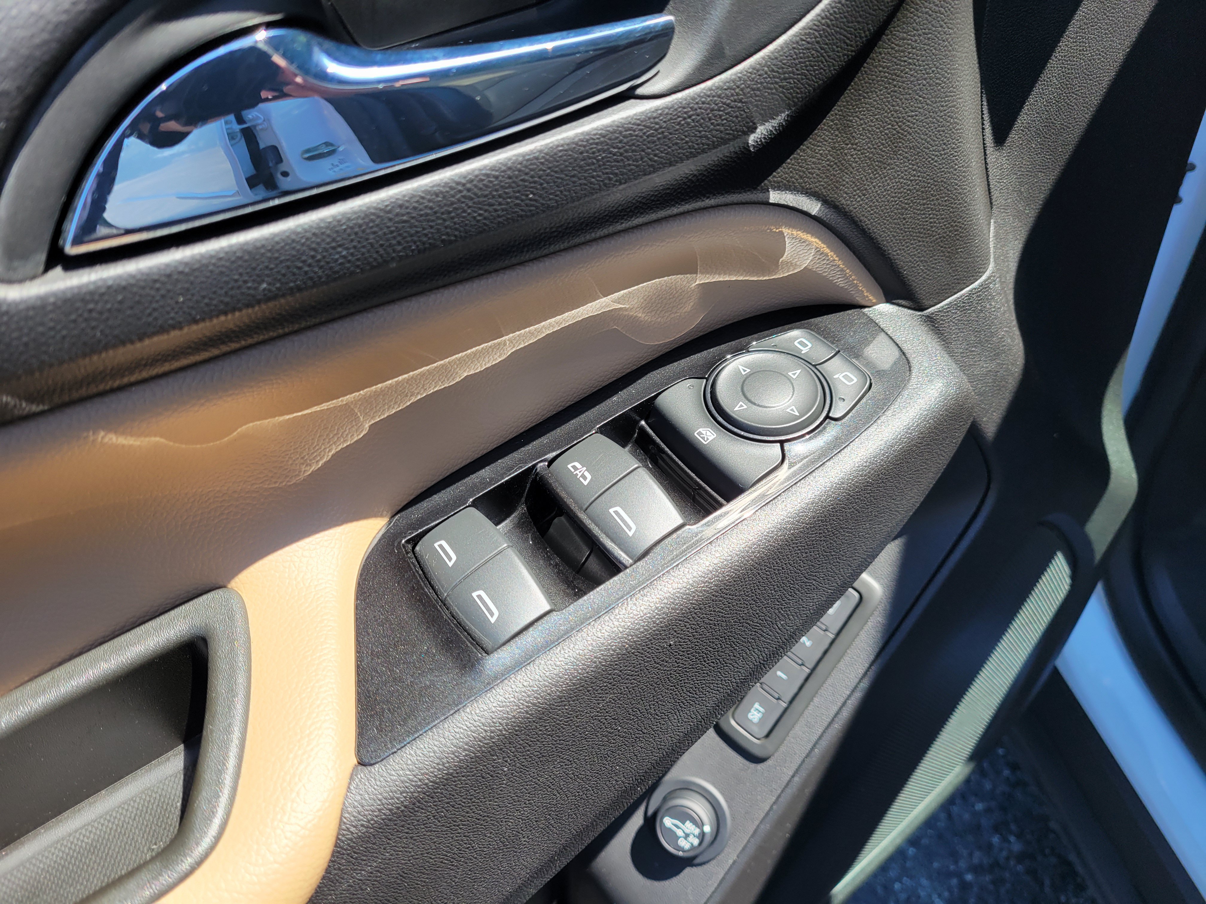 Certified 2024 Chevrolet Equinox Premier FWD image 25