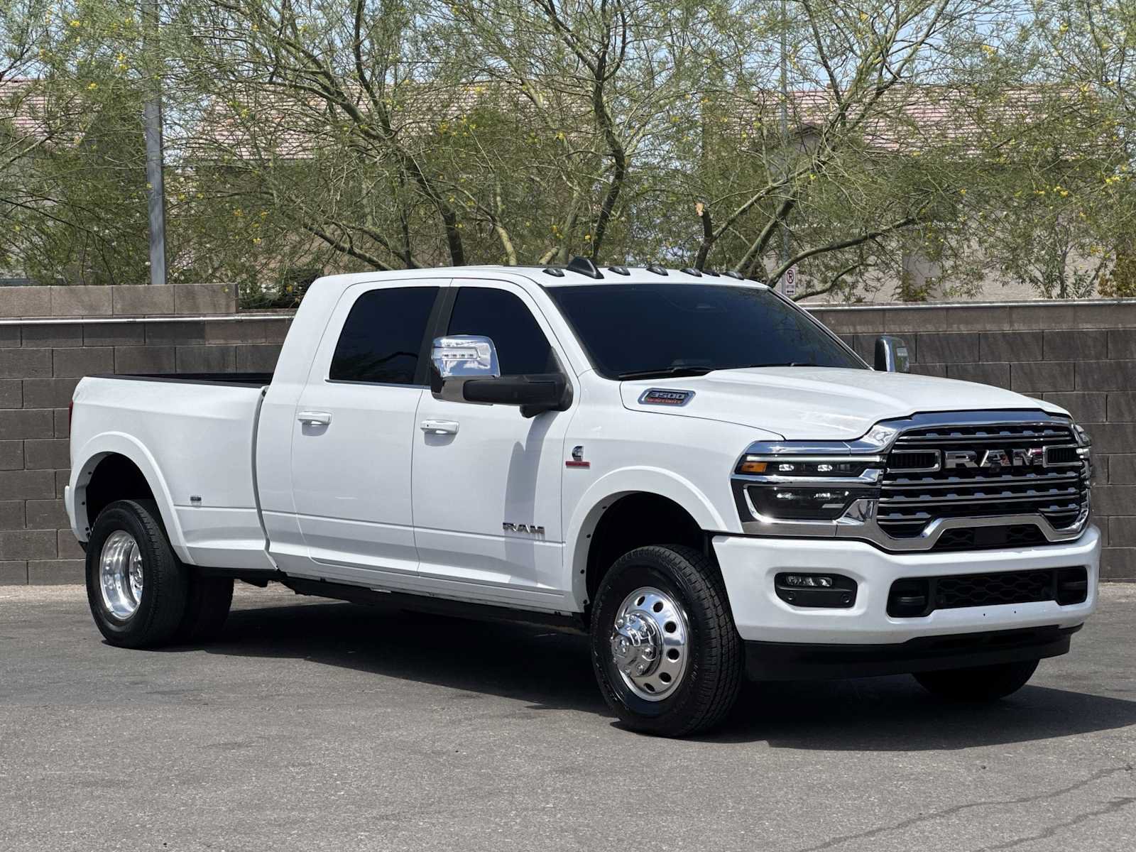 Used 2025 RAM 3500 Longhorn AWD/4WD video 2