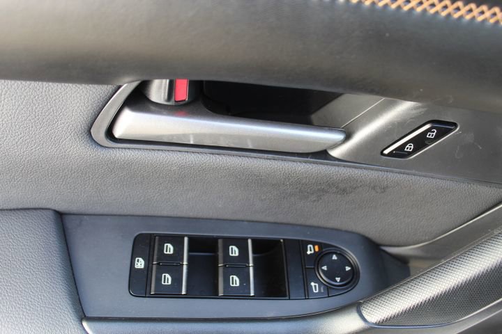 Certified 2025 MAZDA CX-50 AWD 2.5 Hybrid w/ Premium Pkg image 13