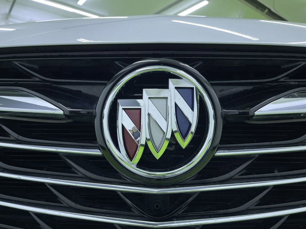 Used 2023 Buick Enclave Essence FWD image 13