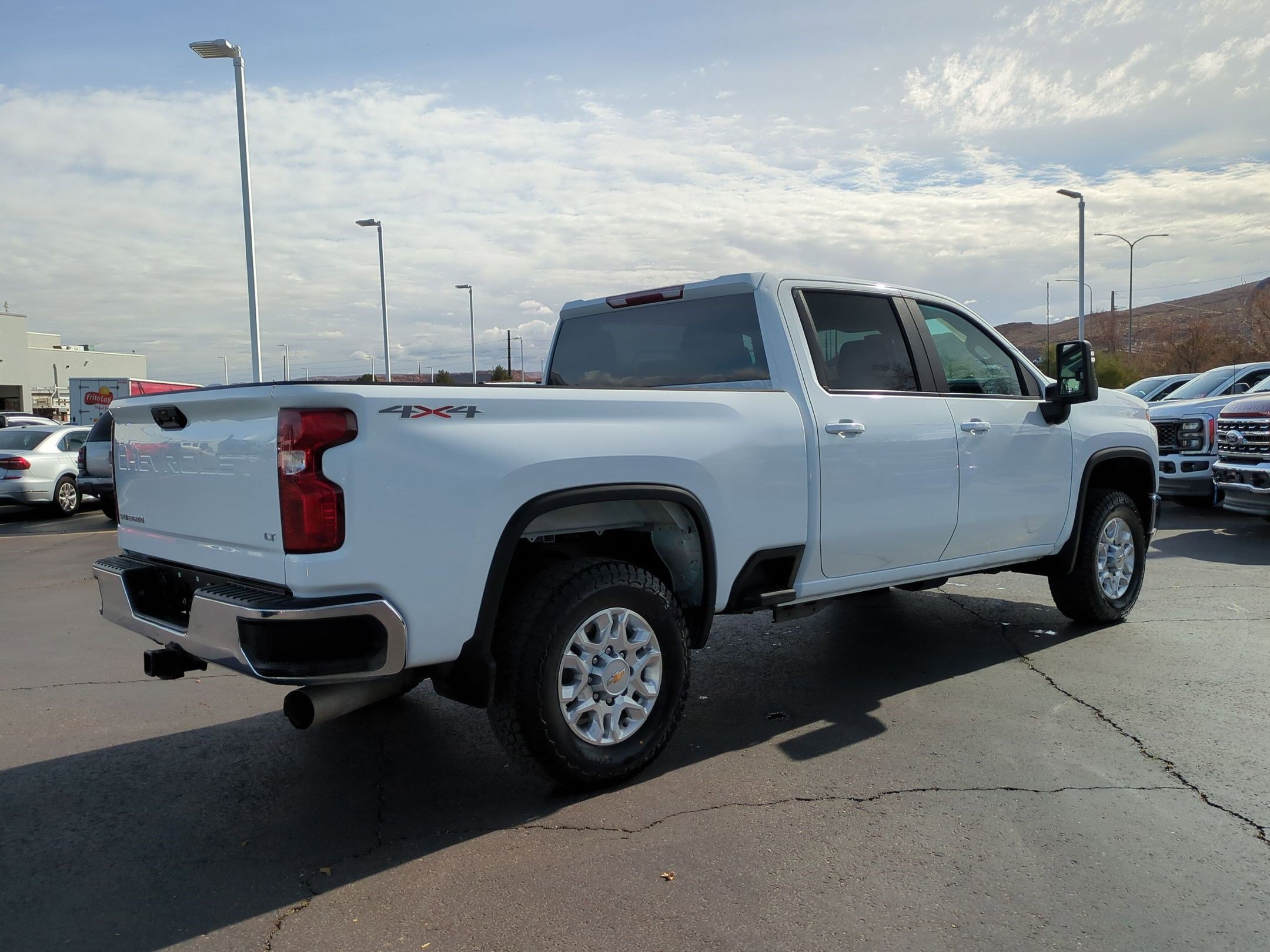 Used 2022 Chevrolet Silverado 2500 LT w/ Fleet Comfort Package image 3