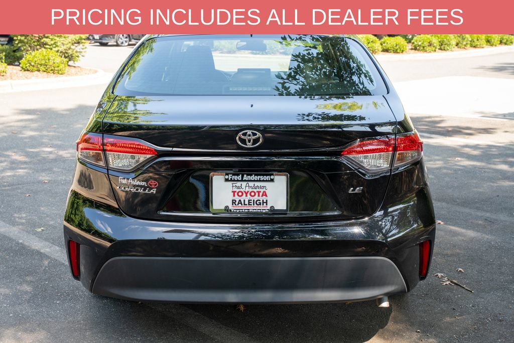 Certified 2025 Toyota Corolla LE FWD image 4