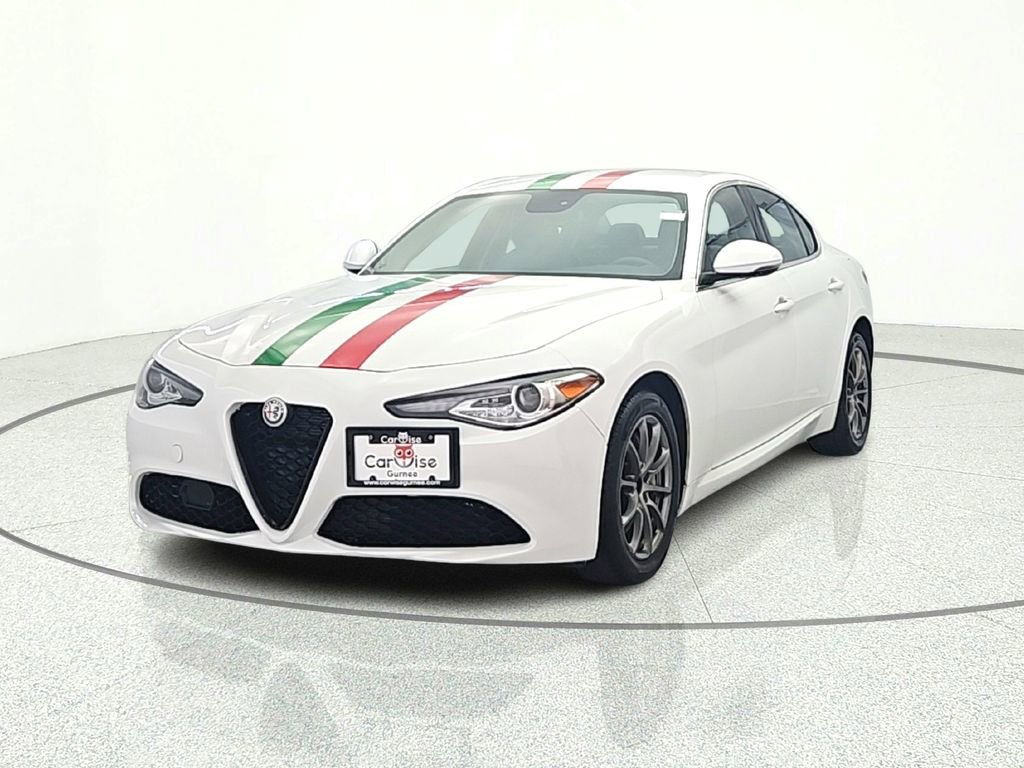Used 2019 Alfa Romeo Giulia AWD image 2