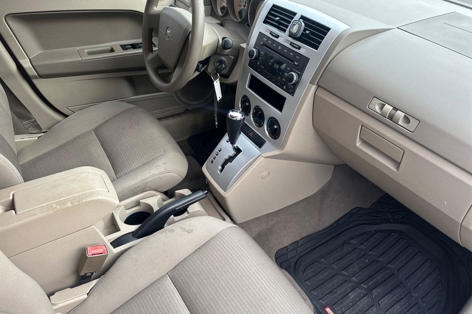 Used 2009 Dodge Caliber SXT image 16