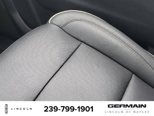 Used 2023 GMC Yukon XL SLT RWD image 31