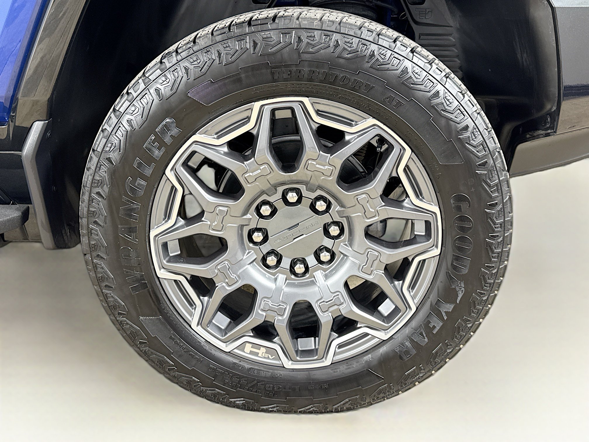 Used 2024 GMC Hummer EV 3X AWD/4WD image 34