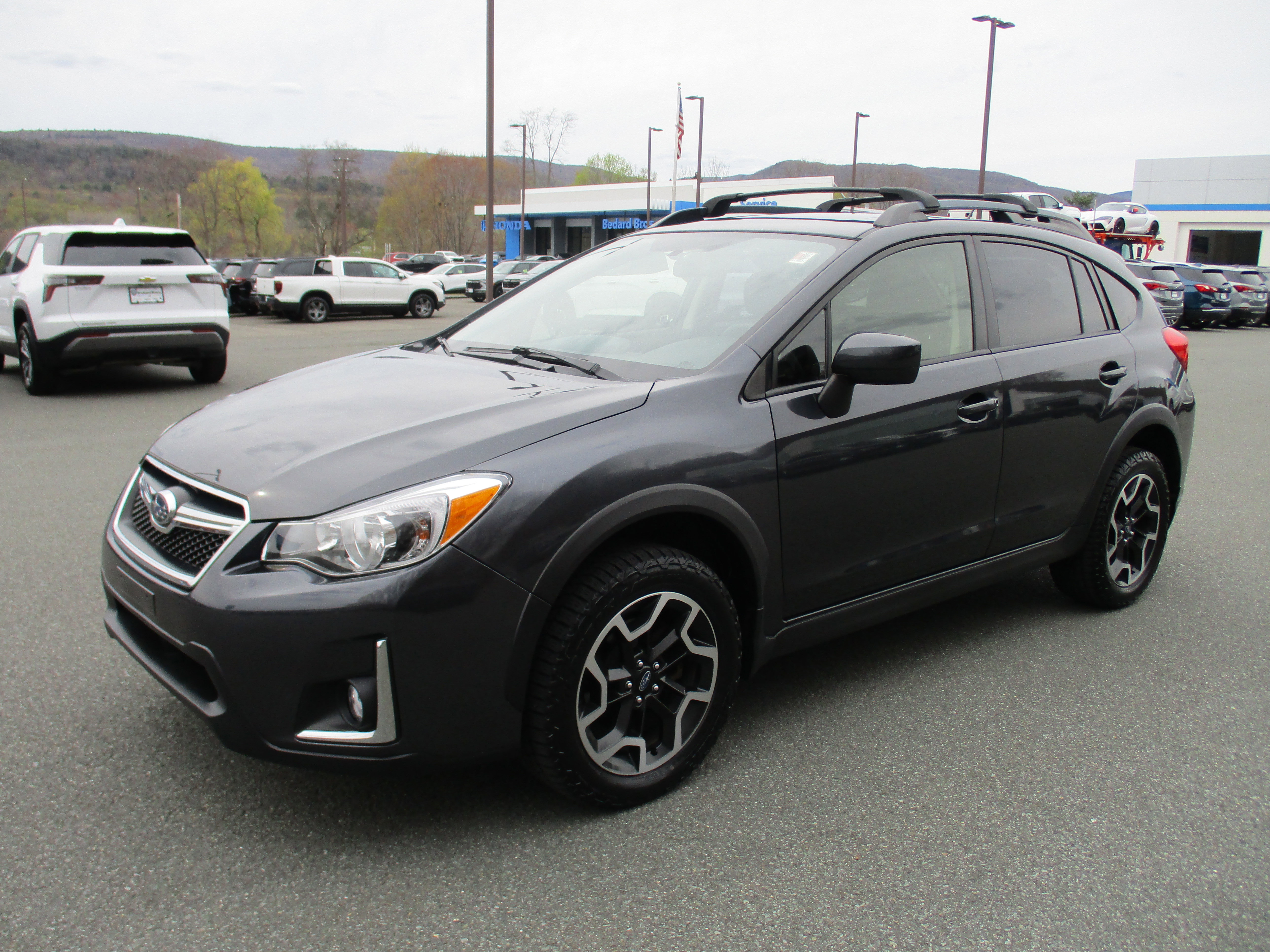 Used 2016 Subaru Crosstrek 2.0i Premium w/ Moonroof Package AWD/4WD image 1
