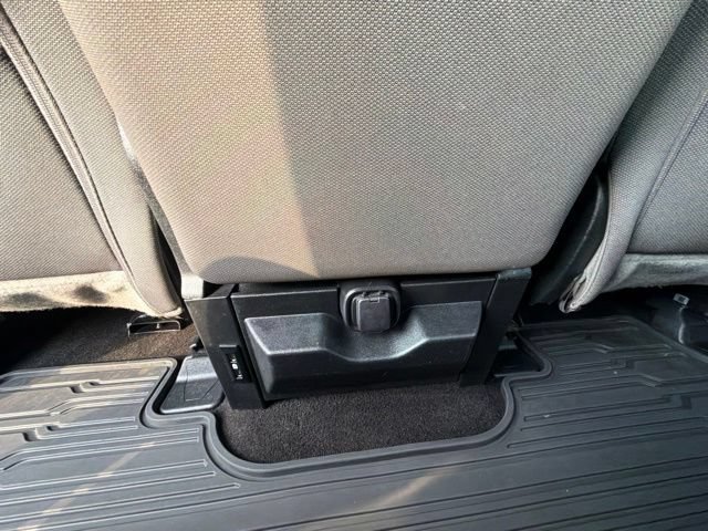 Used 2019 Ford F150 XLT w/ Equipment Group 302A Luxury AWD/4WD image 17