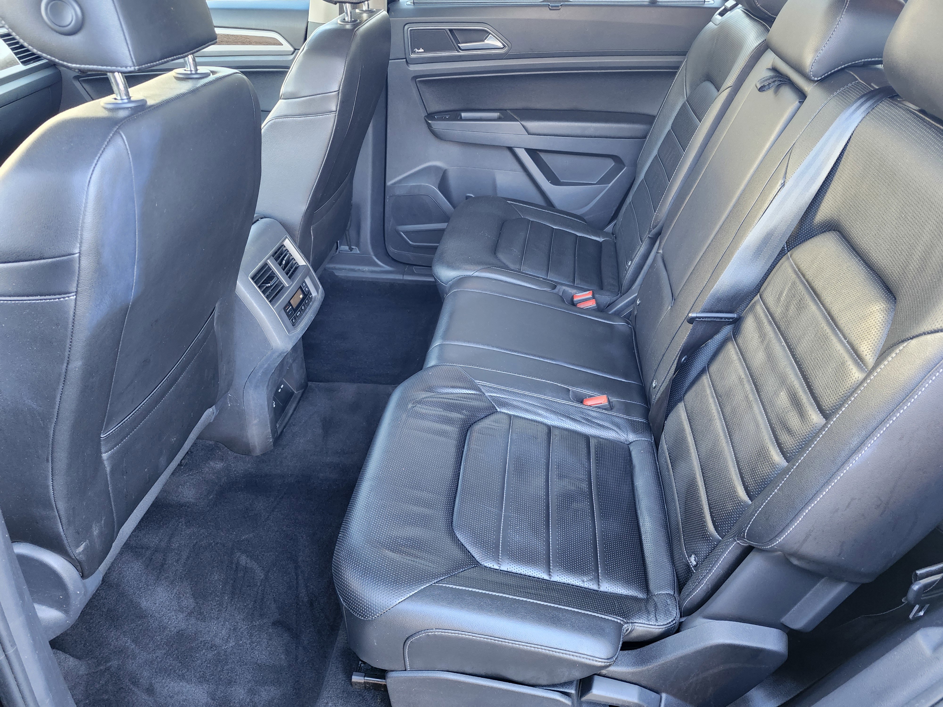 Used 2018 Volkswagen Atlas SEL Premium image 5