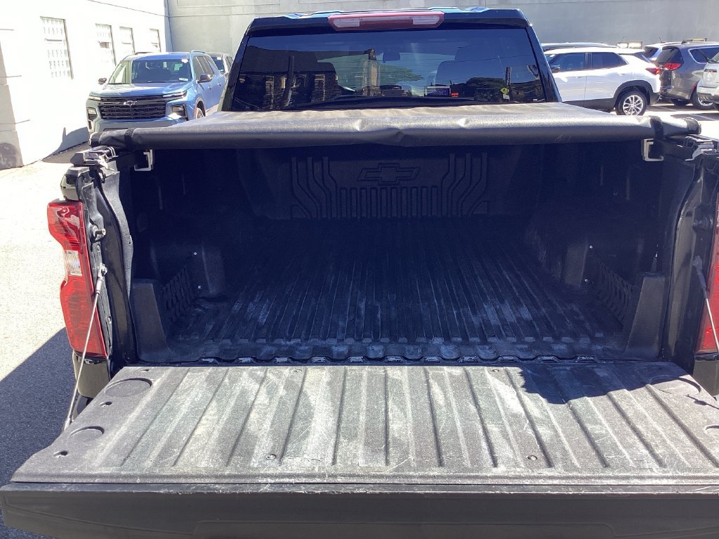 Used 2021 Chevrolet Silverado 1500 LT AWD/4WD image 33