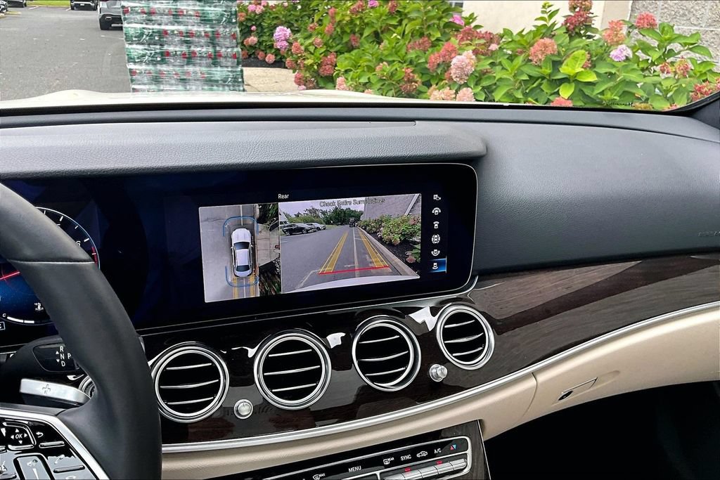 Used 2022 Mercedes-Benz E 350 4MATIC Sedan w/ Driver Assistance Package image 23
