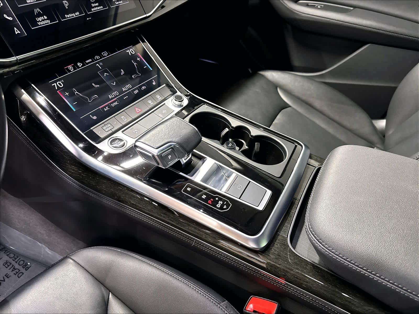 Used 2023 Audi Q7 3.0T Premium Plus w/ Premium Plus Package AWD/4WD image 19