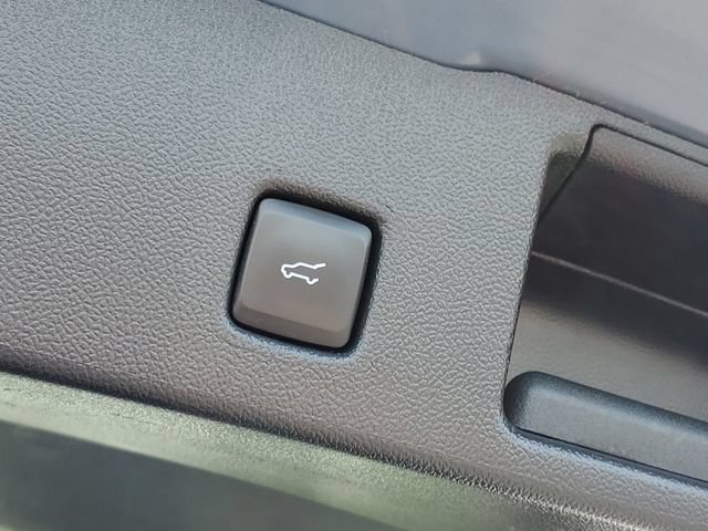 Certified 2023 Ford Escape Platinum AWD/4WD image 36