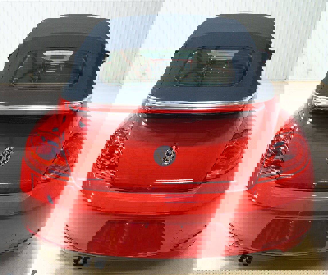 Used 2013 Volkswagen Beetle 2.5 image 6