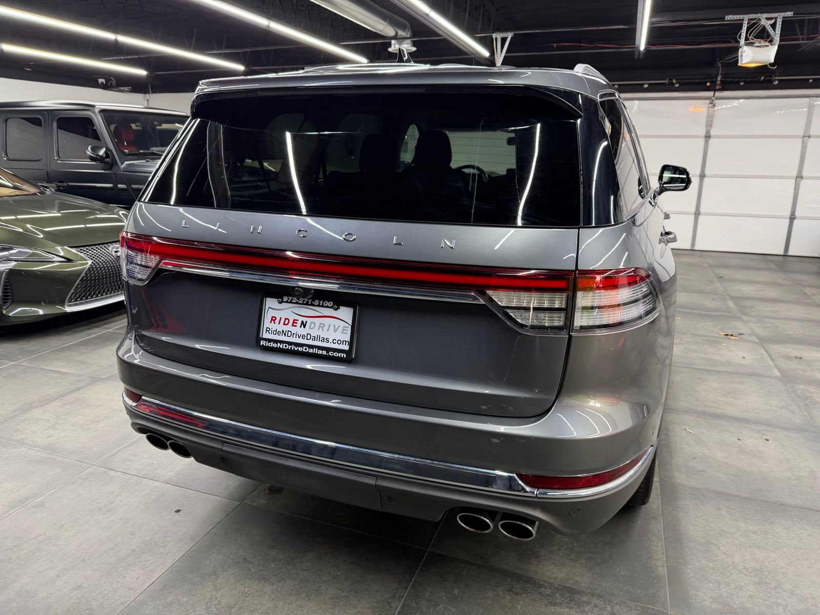 Used 2022 Lincoln Aviator Reserve w/ Equipment Group 201A image 6