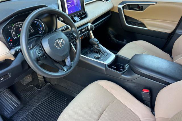 Certified 2023 Toyota RAV4 LE AWD/4WD image 11